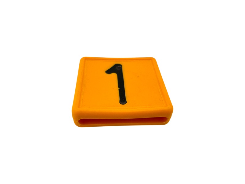 Halsband Nr. 1 , orange klein, 47 x 48 mm