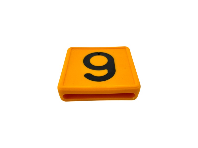 Halsband Nr. 9 , orange klein, 47 x 48 mm